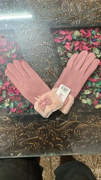 UrbanEdge - Women's Winter Warm Gloves with Cute Bow