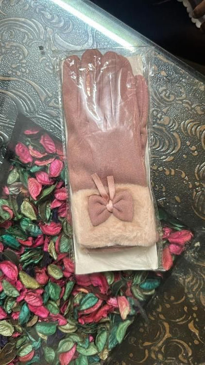 UrbanEdge - Women's Winter Warm Gloves with Cute Bow
